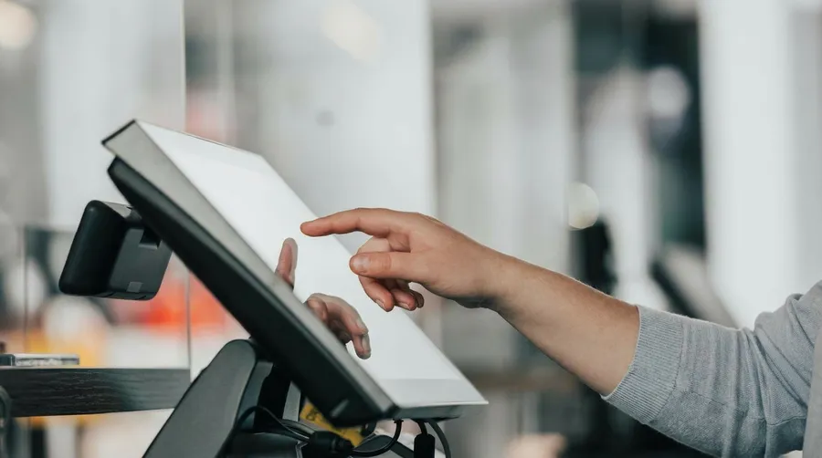 店員 AI 作業助手